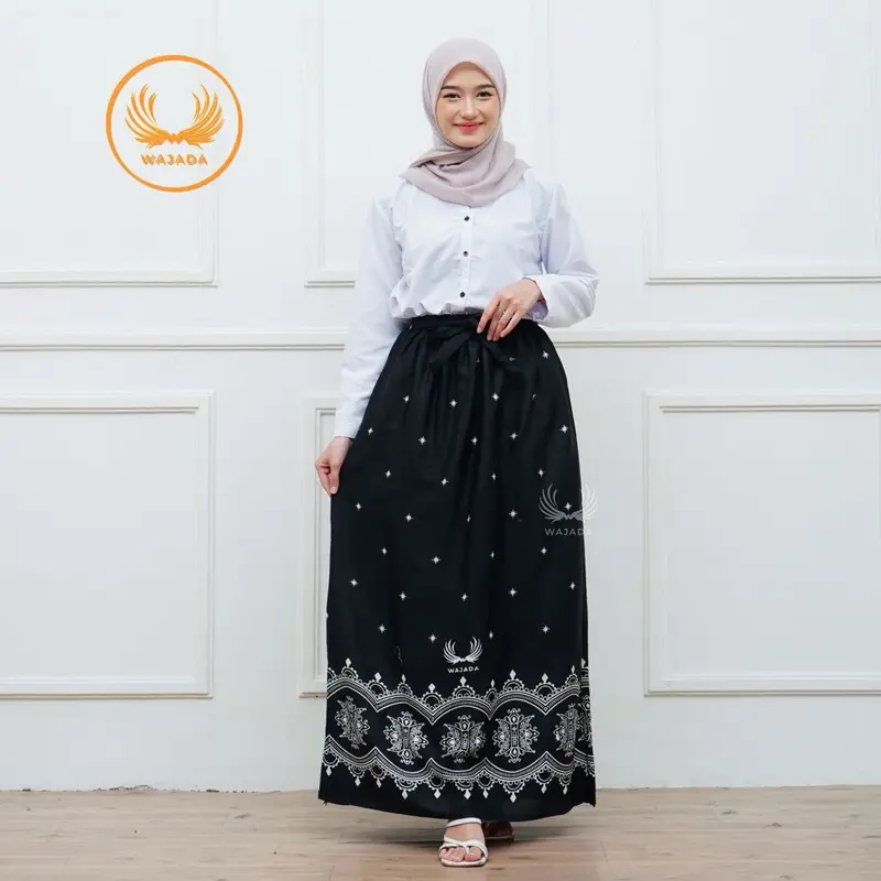 ROK SANTRIWATI ROK BATIK WANITA BAWAHAN WANITA ROK BAHAN RAYON ROK GOYOR Muslim Motif Hitam Panjang Bawahan Karet Katun 5