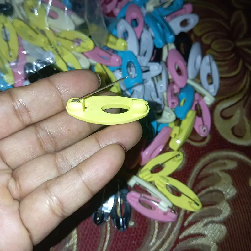 Peniti jilbab lockpin  made in japan isi 3 Muslim 4