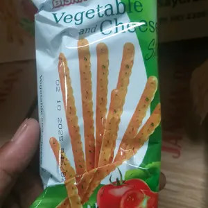 Biskitop Vegetable Cheese Biskuit Stik rasa keju sayur