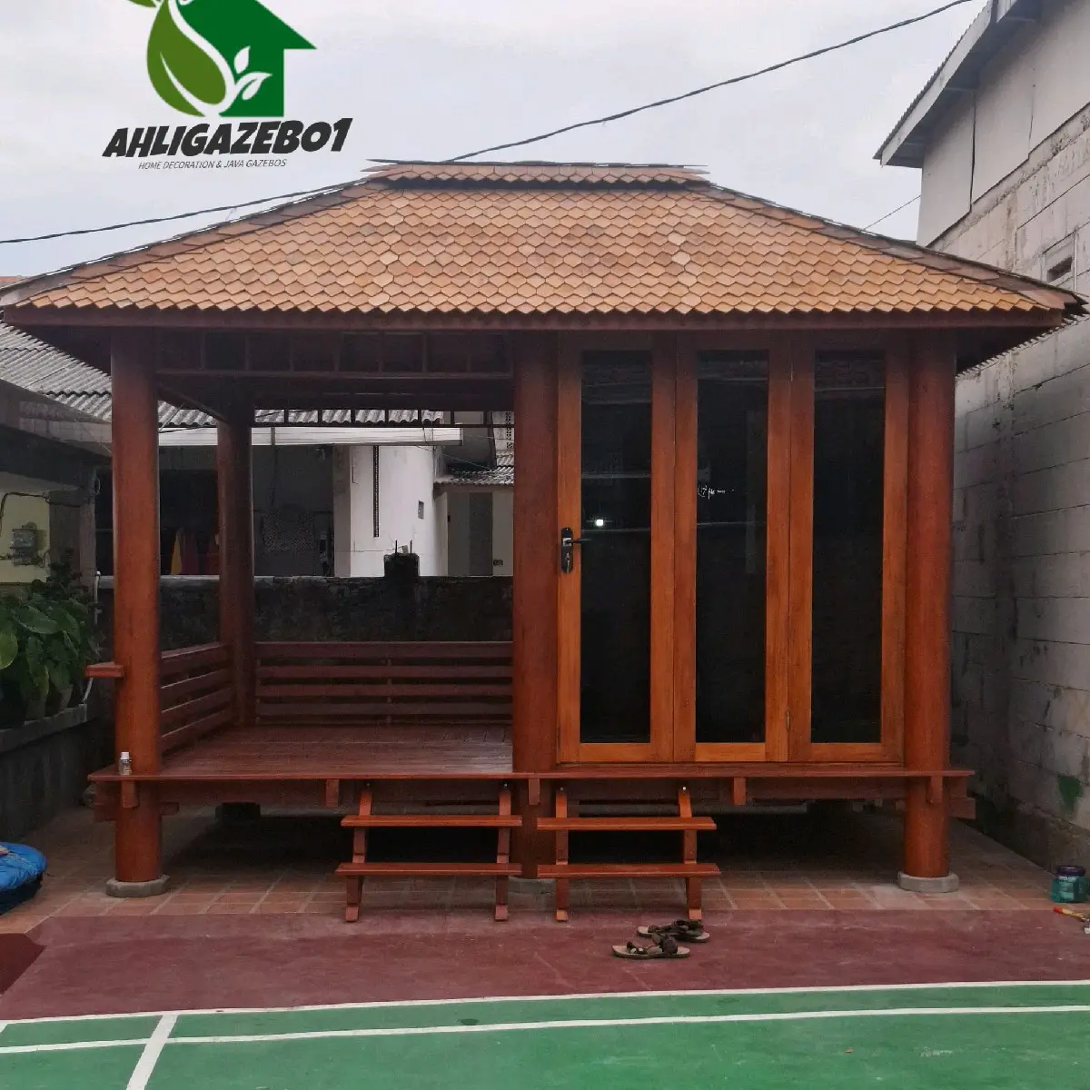 gazebo kelapa dinding kaca 2,5 x 4 meter