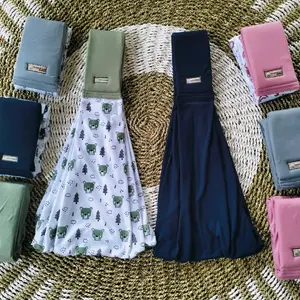 Geos Gendongan Bayi Praktis Polos Motif