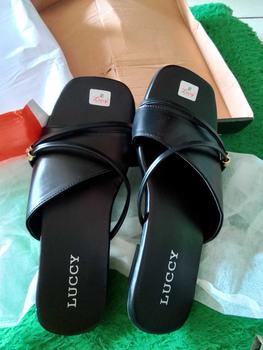 Product Review of Luccy H01 Sandal Hak Wanita 3Cm Model Slop Kekinian Jumbo Size 41 42 43 44 from y**🌷 1