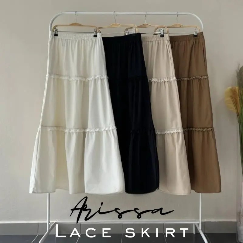 Arissa Lace Skirt with 2 side pockets