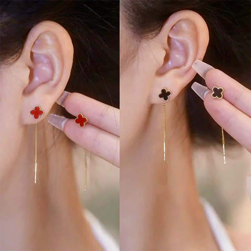 Anting Juntai Bunga Merah/Hitam Wanita Titanium Anti Karat Earrings