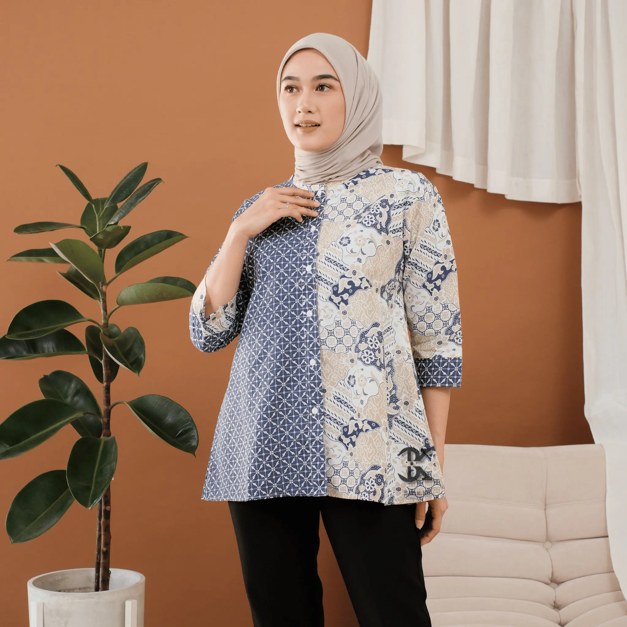 BATIK.KU Batik Kerja Wanita Modern Lengan 3/4 Panjang Motif Sekar Jagad Atasan Kantor Wanita Terbaru