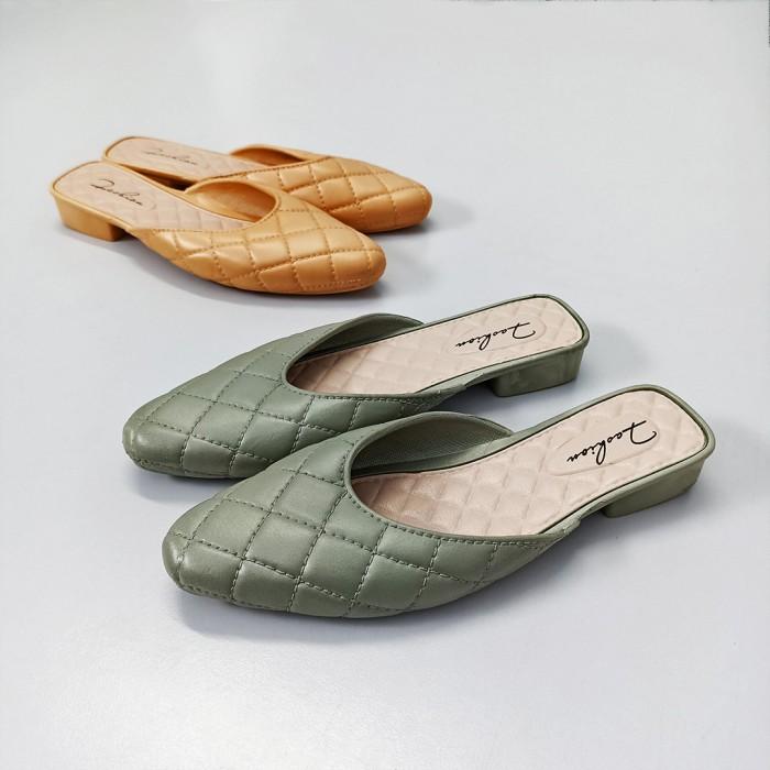 Murah Az Sandal Jelly Wanita Model Flat Low Heels Motif Kotak Simpel Fashion NON COD 0