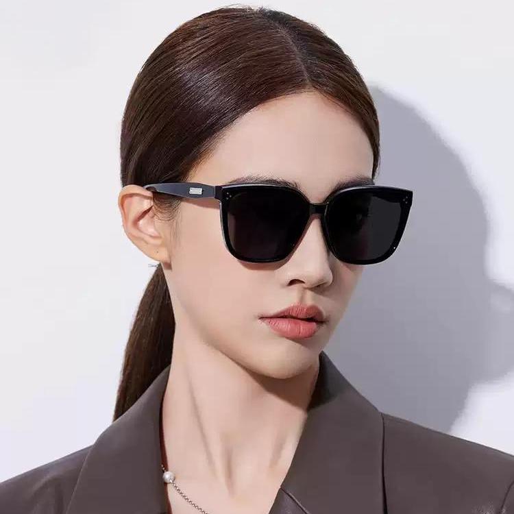 Kính Râm Nữ, Màu Nâu Thời Trang, Cảm Giác Sang Trọng, Hình Vuông, Thích Hợp Chụp Ảnh Đường Phố, Phong Cách Hàn Quốc, Kính Chống Tia Cực Tím, Kính Màu Xanh Dương Và Đen, Hàng Mới Về Năm 2024