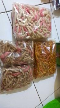 Product Review of Kerupuk Gurilem Si Denok isi 500 gram Cemilan khas Bandung Barat Rasa Kacang Pedas Camilan Food from B**P 1
