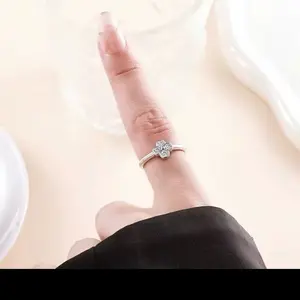 Cincin bunga permata titanium terbaru Gold dan Silver