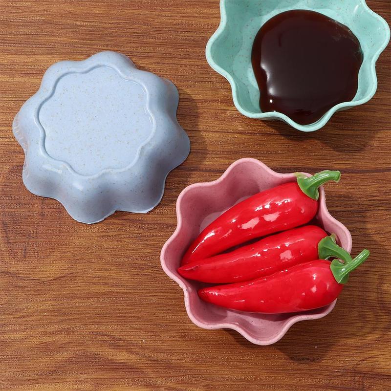 Kitchen Sauce Oil Salt Plum Bossom Shaped Dish Seasoning Bowl Small Plates 5