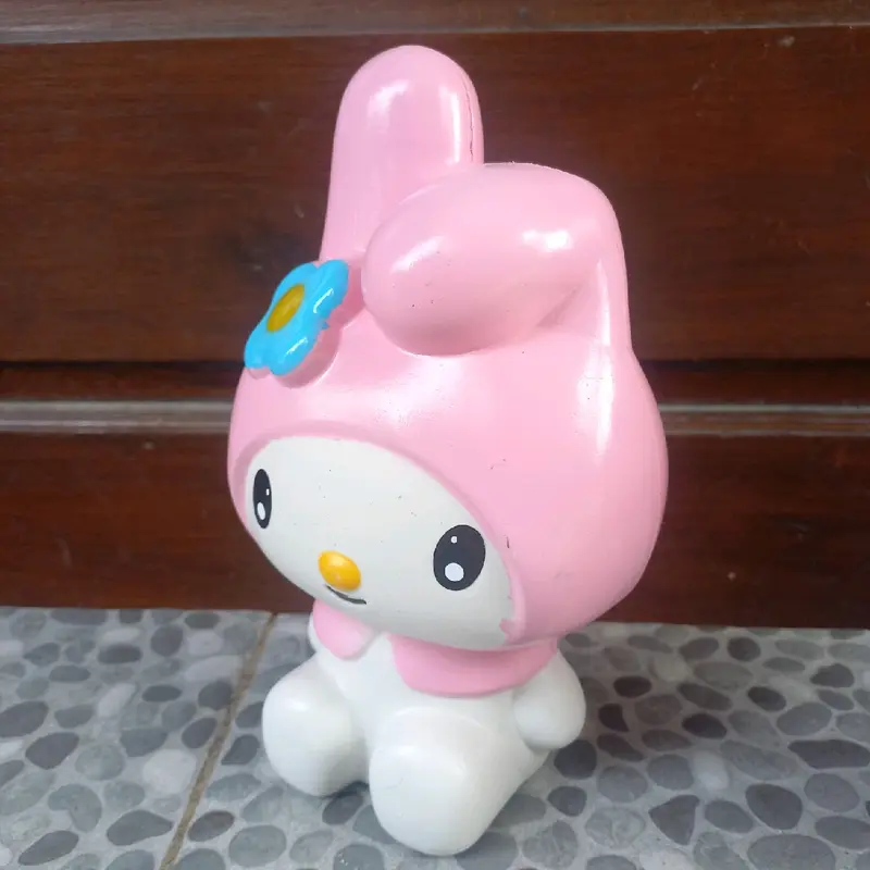 celengan plastik bentuk melody 0