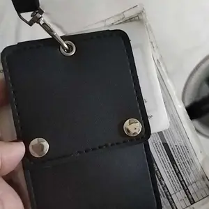 id card holder lanyard dengan penutup kartu