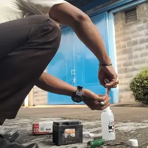 FitEccu Air Aki Kering Cairan Vitamin Perbaikan Perawatan Aki Eccu Kering Basah Motor Mobil - Memperbaiki & Meningkatkan Daya Aki