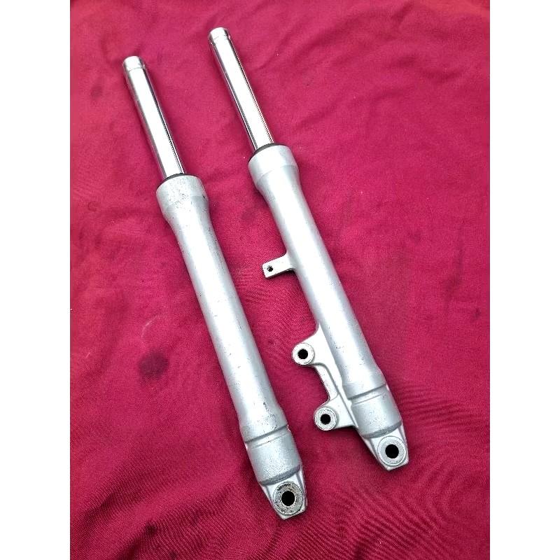shockbreaker depan / shock depan Suzuki SkyDrive pnp spin 125 asli cabutan 3