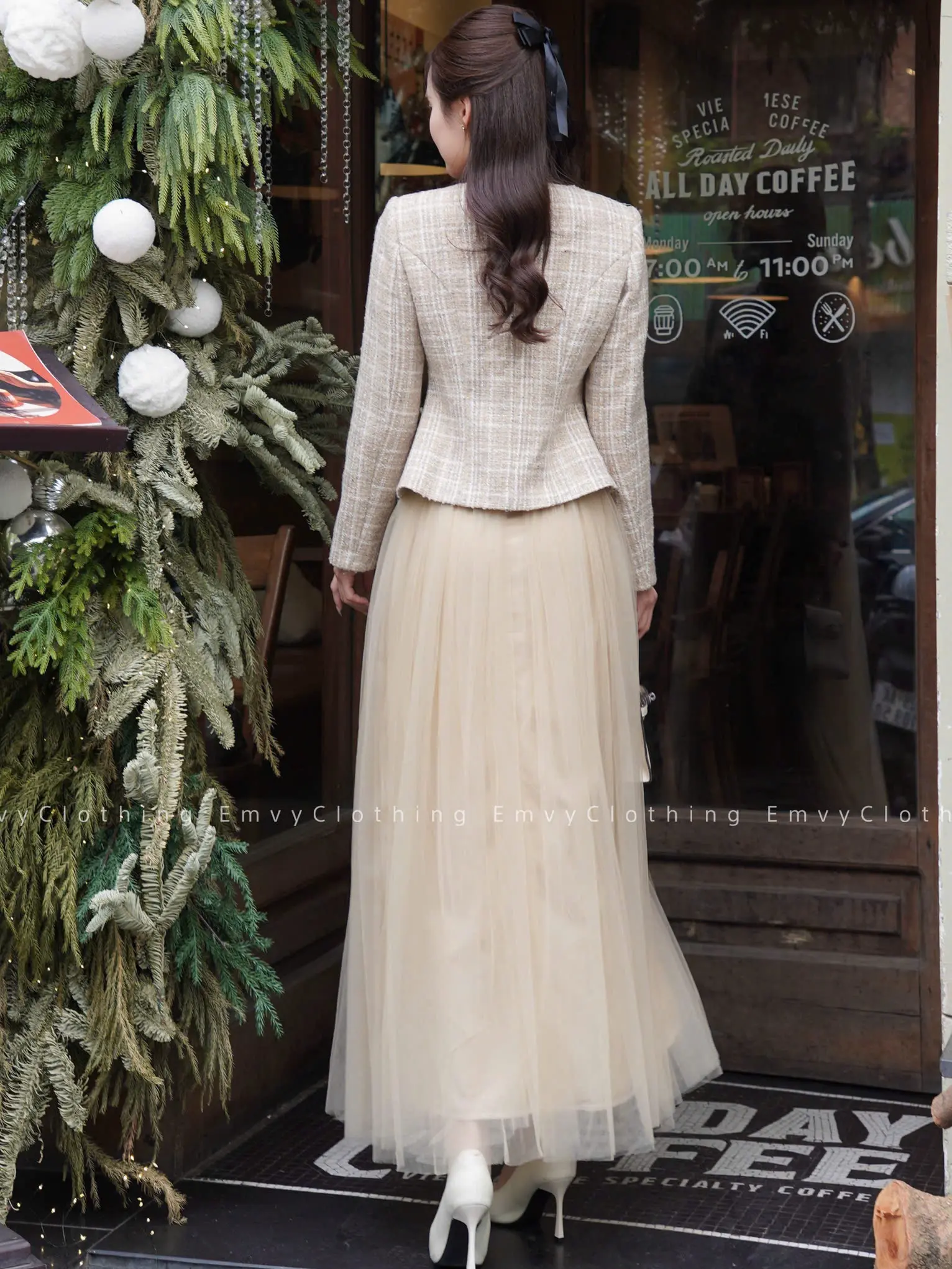 EV98-Emvy Clothing (Áo lẻ + Chân váy lẻ) Áo Dạ & Váy lưới mềmThanh Lịch Dịu Dàng Thiết Kế Tinh Tế Nữ Tính Phù Hợp Dịp Tinh Tế | BigBuy360 - bigbuy360.vn EV98-Emvy Clothing (Áo lẻ + Chân váy lẻ) Áo Dạ & Váy lưới mềmThanh Lịch Dịu Dàng Thiết Kế Tinh Tế Nữ Tính Phù Hợp Dịp Tinh Tế | BigBuy360 - bigbuy360.vn