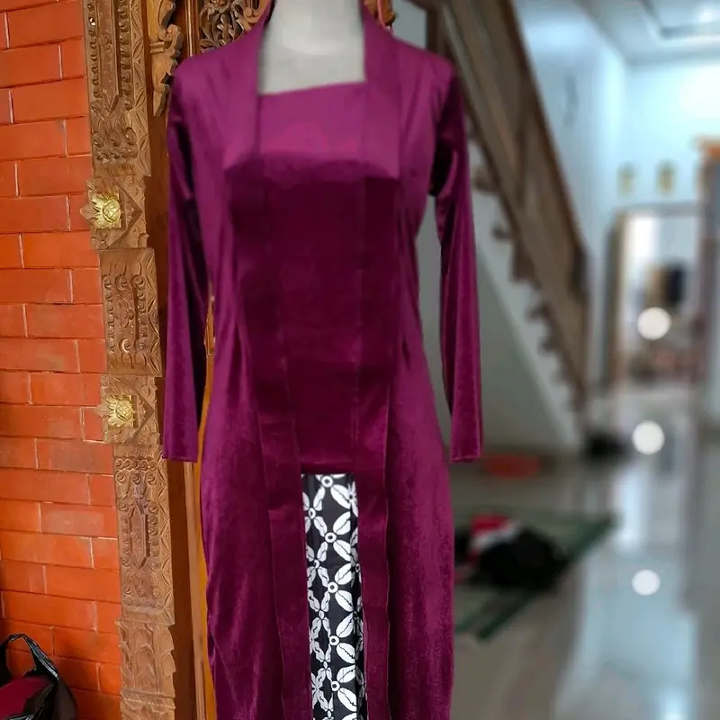 Kebaya Tunik Bludru Kutu Baru / Kutu Baru Tunik 2