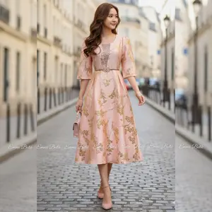 Emma.Butik E00556 Gaun Pesta Mewah Jacquard BKK Mewah Dress Midi Gereja Wanita Glamour Kondangan Bunga Gold Elegan Cantik