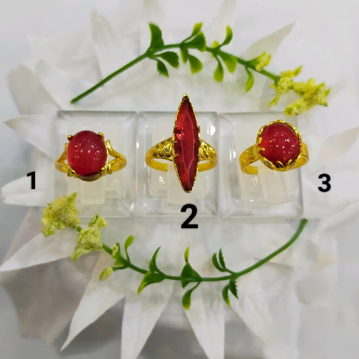 cincin merah mewah tembaga