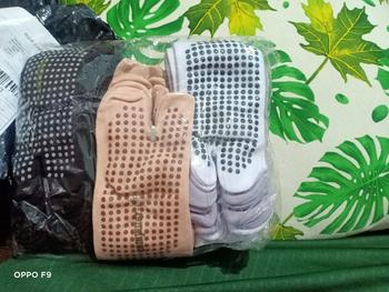 Product Review of Kaos Kaki Anti Slip Ukuran L Panjang Sebetis Wanita Bahan Nilon Spandex Lembut Muslim from R**1 0