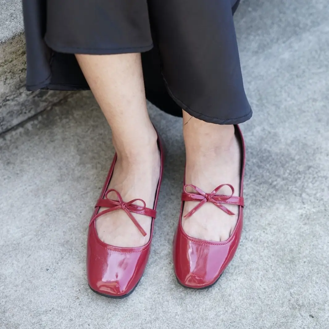Raitalexander - Danira Red Flatshoes