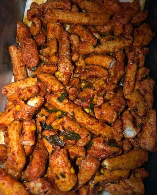 Paket Bundling Basreng Pedas Daun Jeruk 500Gram + Basreng Original Daun Jeruk 500Gram Cemilan Basreng Makanan Viral Eat Snack And Food Goreng