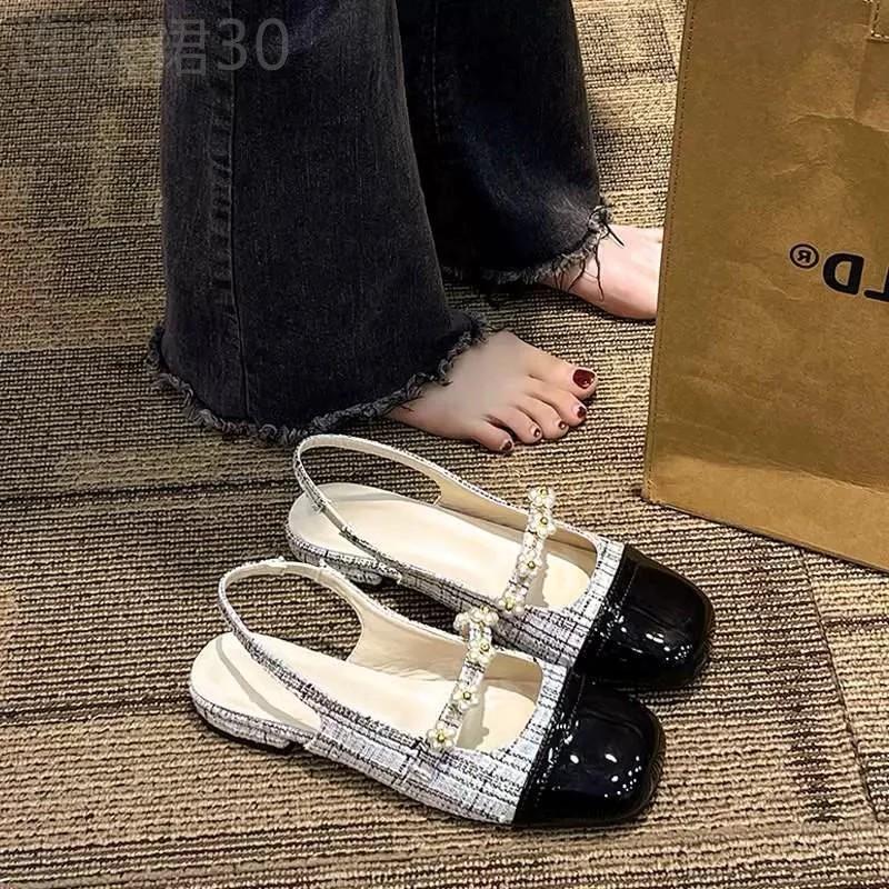 Product Introduction of Sandal Flat Shoes Wanita Import Terbaru Motif Bunga Sandal B27 3