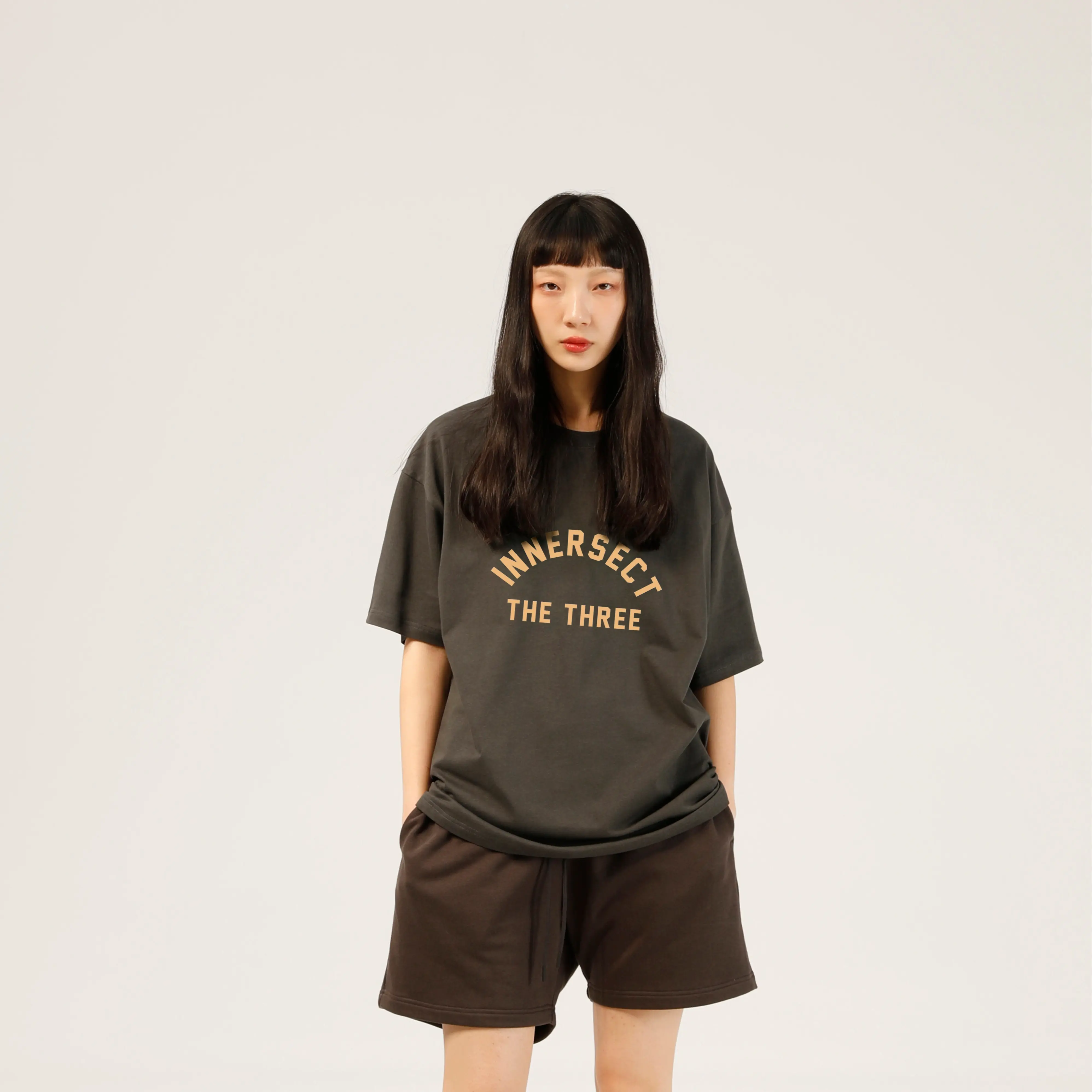 INNERSECT Heavy contrast lettering loose  tshirt