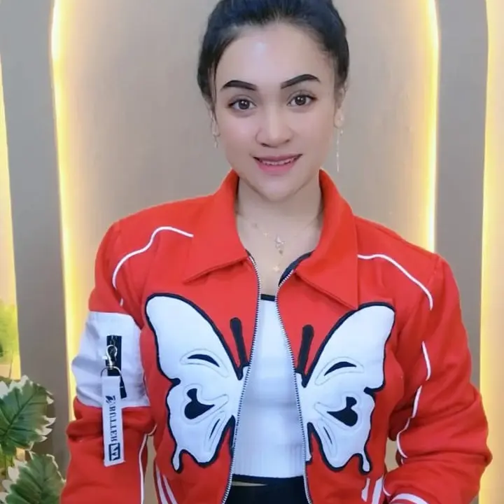 Opz Butterfly crop wanita bahan Fleece cotton kupu kupu Bordir 2