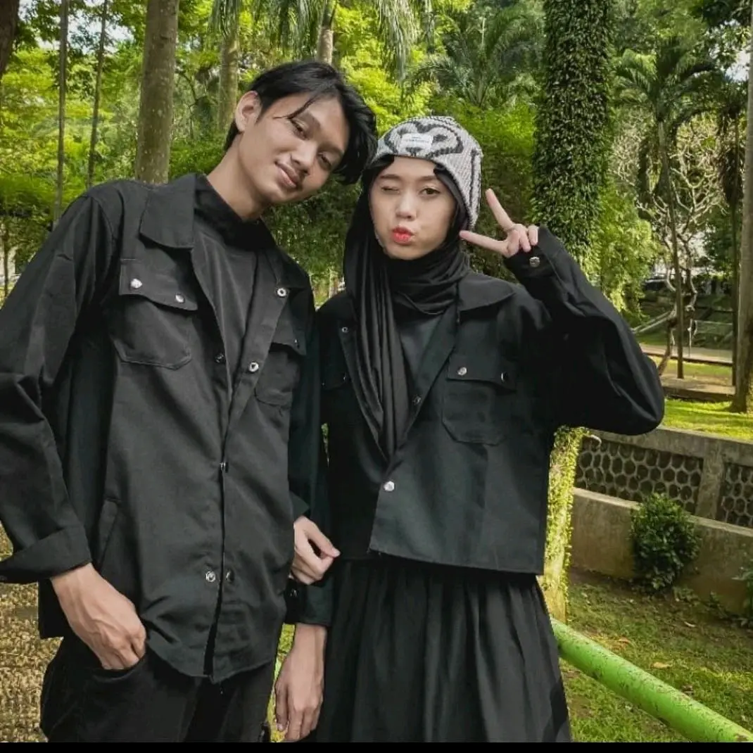 set couple korean style kemeja outher semi parka | jake couple semi parka model terbaru | set couple kemeja semi parka unisek