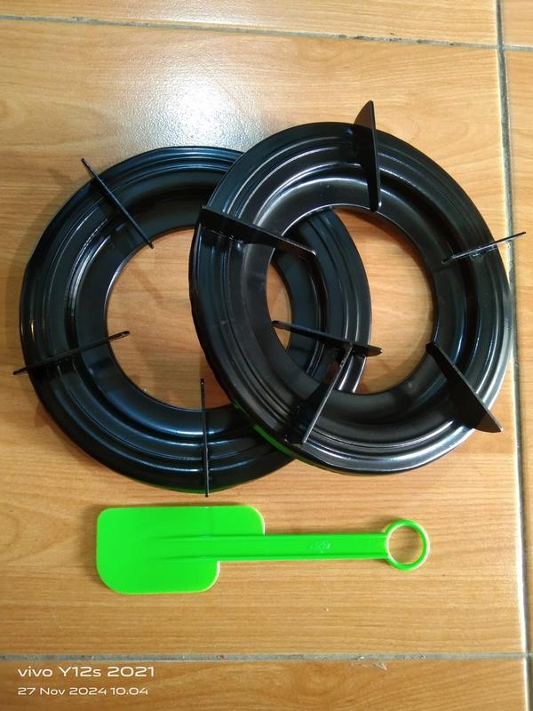 TATAKAN TUNGKU KAKI 5 QUANTUM KECIL ,2 PCS TUNGKU Besi KOMPOR QUANTUM KECIL KAKI 5 BAHAN KUALITAS SUPER TEBAL ASLI ORIGINAL Diameter 21 cm Free 1 BUAH SOLET 4