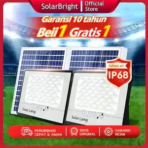 SolarBright Tahun baru 2026 lampu tenaga surya 24 jam lampu sorot 3000Watt Otomatis dengan Kontrol Sensor Cerdas Isi Daya Siang 6-8 Jam Cahaya Malam 30-48 Jam Tahan Air IP67 Remote Control 4 dalam 1 Kedap Air IP67