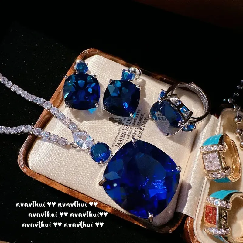 VJB-068 Safir Madagaskar, cincin zirkon karat besar, set anting dan kalung 0