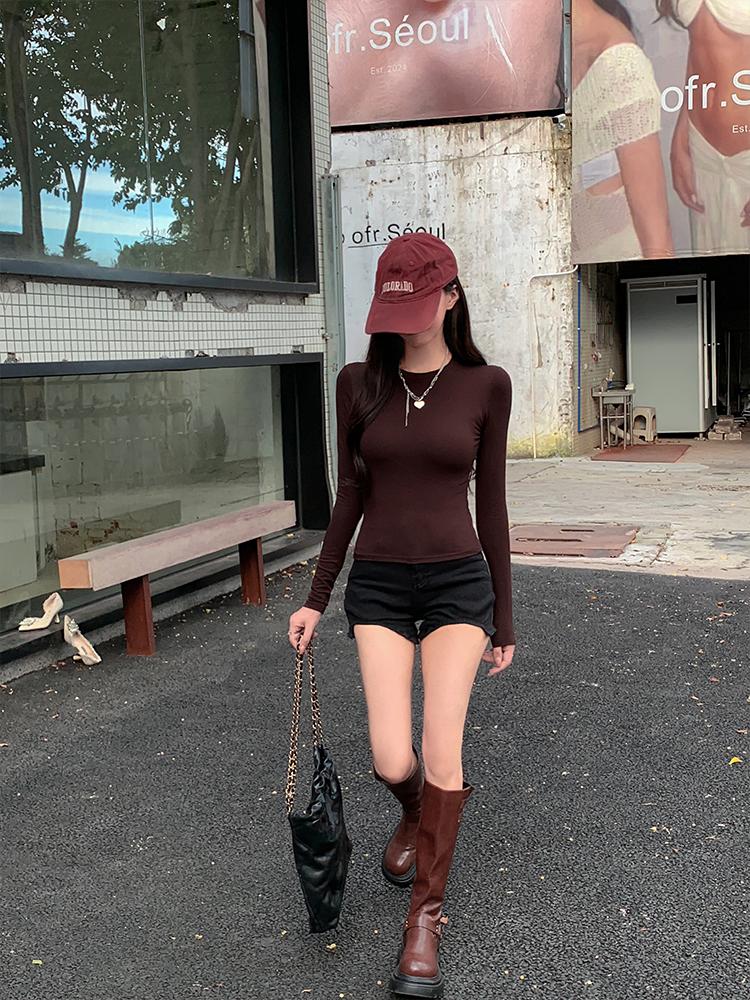 Product Introduction of Hot selling girls waist T-shirt female early autumn 2024 new solid color style straight shoulder round neck bottoming shirt slim long sleeve top ins Womenswear Blouse Lingerie Comfort Basic Crewneck Minimalist 2670 10