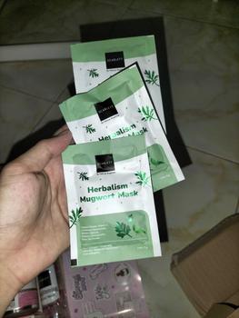 Product Review of Scarlett Whitening Face Care Bundle Series Perawatan Wajah - Brightly Series | Acne Series | Age Delay Series from K**🐨 1