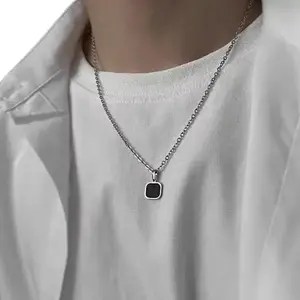 Kalung Titanium Liontin kotak Hitam Model Kotak Geometris Untuk Pria dan wanita- Anti Karat dan Luntur Elegan