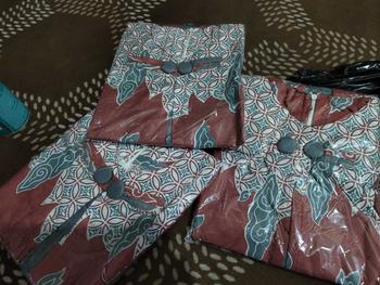 Product Review of Blouse Mega Mendung - Baju Batik Wanita Kerja Blouse Motif Mega Mendung Warna soft from ໓**ค 1