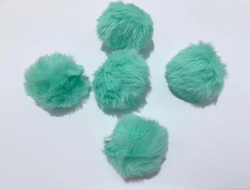 ( 1 PCS ) Bandul pompom bulu 5 cm lembut dan halus 3