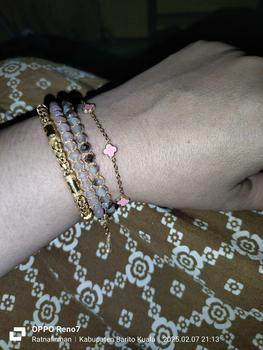 Product Review of Angel Clover Bracelet In Pink & Black Anti Karat Stainless Gelang | evyjewels x crushonyou from R**a R**a 2