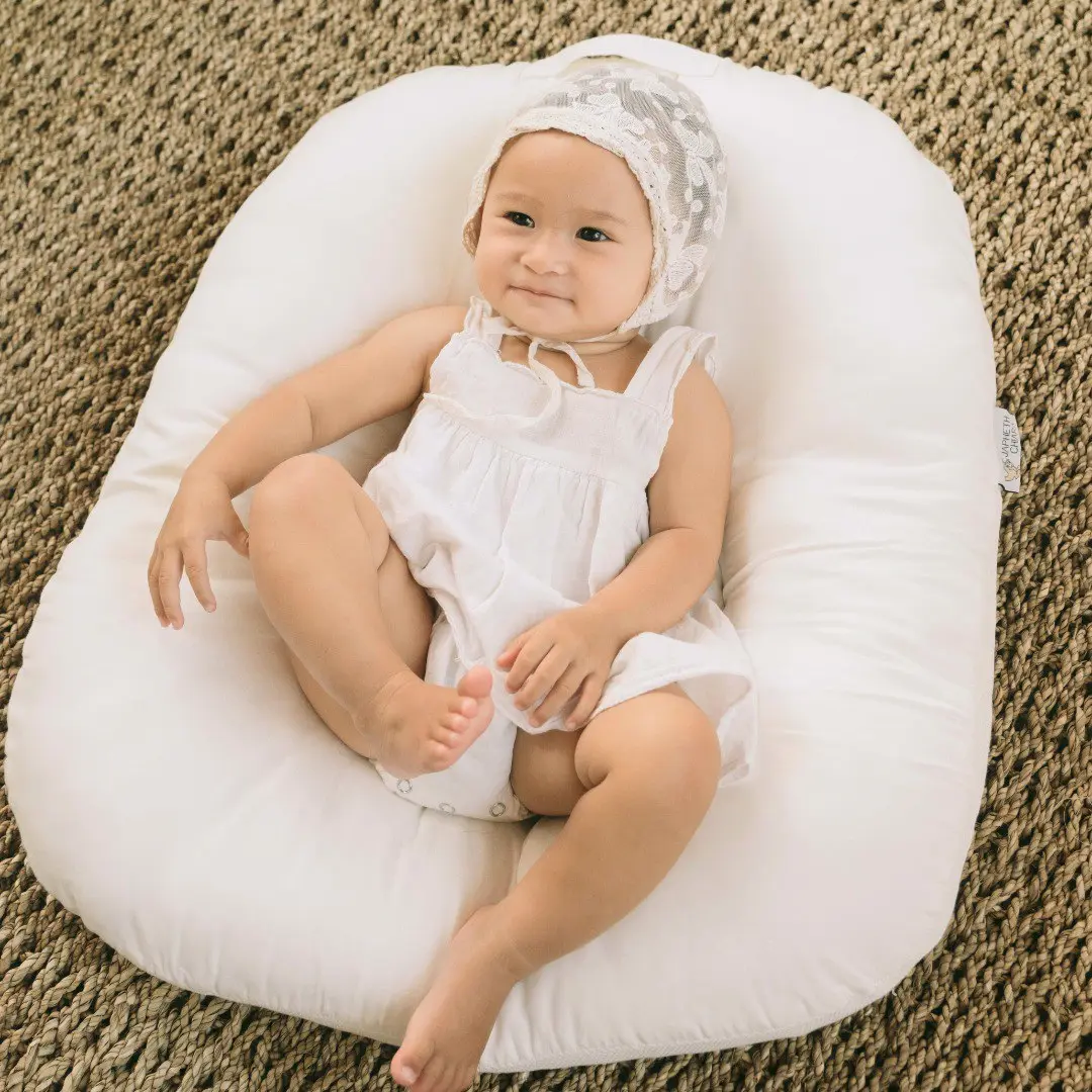 JAPHETH CHIARA ANTI REFLÚX BABY LOUNGER [65% SILK 35% HEMP - REMOVABLE COVER]