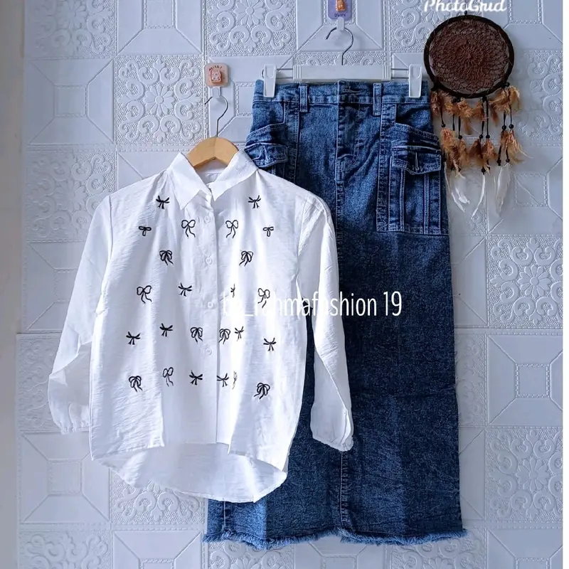 Setelan Kemeja Pita Kancing Fuul Dan Bawahan Rok Jeans Variasi Saku Depan Usia 8_11 Tahun 5