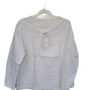 blouse putih wanita kekinian