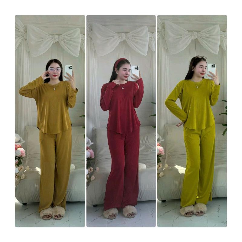 BỘ  CỔ TRÒN QUẦN SUÔNG ÁO VẠT BẦU CHẤT TĂM LẠNH  2 SIZE