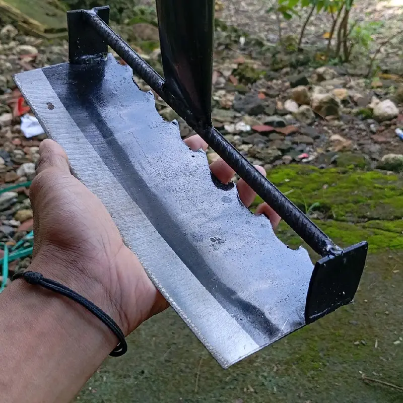 alat garuk rumput liar 2in1 dari plat baja dan selendang gergaji ada 2