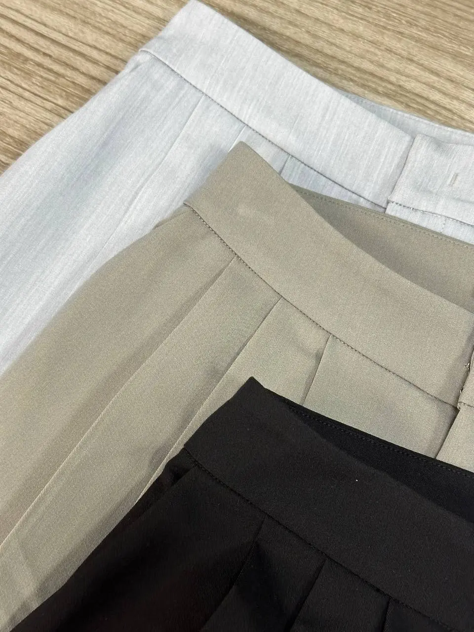 [Fierr] Capri Pleats Pants (Black/Light Grey/Khaki Grey)