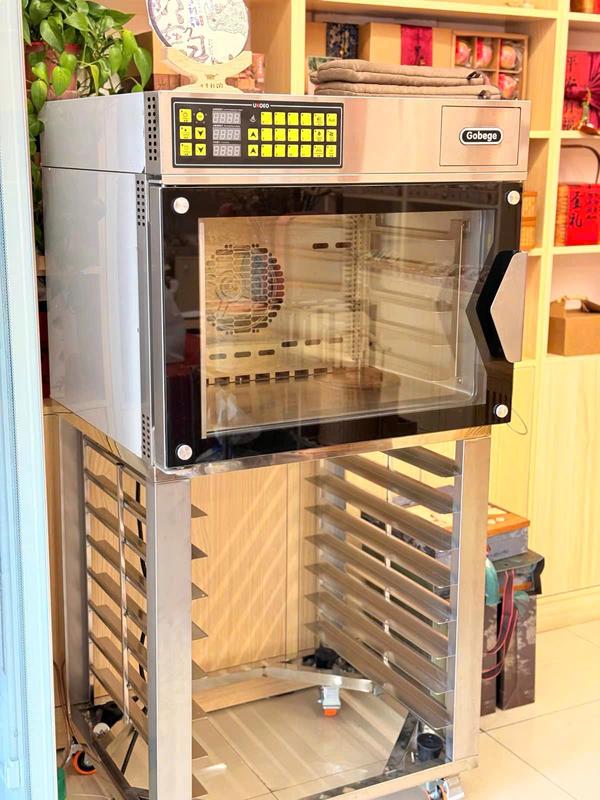 Lò Nướng Đối Lưu Ukoeo 95L GXT95, 5 khay 40*60cm, phun sương tự động