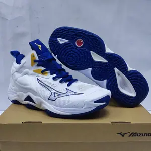 SEPATU SPORT PRIA MIZUNO MOMENTUM 3 WHITE NAVY FREE KAOS KAKI Voli