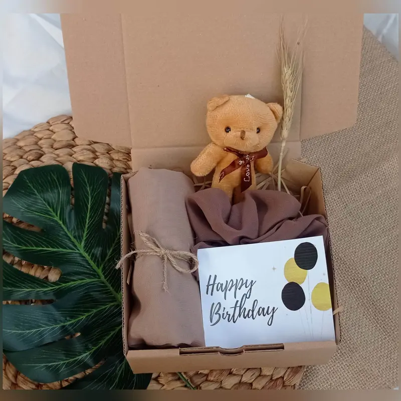 GIFT BOXS HAMPERS KADO  HIJAB GIFT Hampers Hijab Bella Square Kado Muslim Gift Wisuda Wedding Ulang Tahun Wanita Hampers Ramadhan Original Jilbab Kerudung Lebaran Hijab Persegi 4