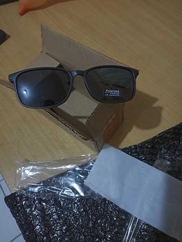 Product Review of TERLARISSSS Kacamata Hitam Pria Wanita Kacamata Gaya pria keren A1216 Lensa polarized UV 400 COD Eyewear Sunglasses from R**i N**l R**l 3