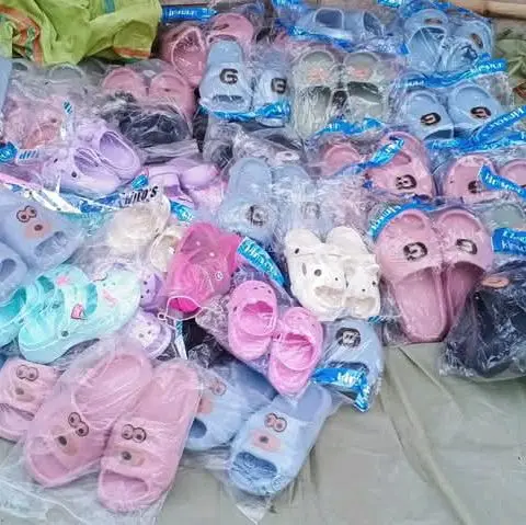 obral cuci gudang sandal BELI 1PASANG GRATIS 1PASANG 0