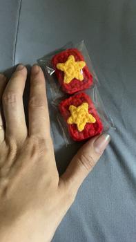 Product Review of Móc khoá quốc kỳ, cờ Việt Nam handmade bằng len chào mừng 2/9 from B**h N**n F**g 1